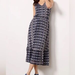 Evereve Ava Sleeveless Mesh Midi Dress in Blue Size S - has pockets! Yay!